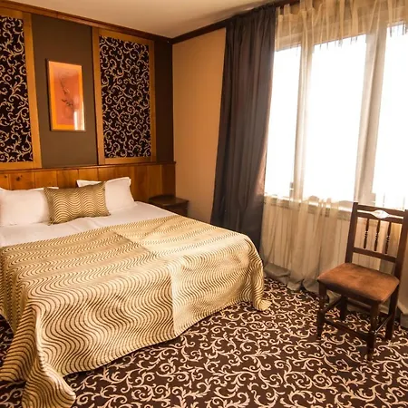 Elida Family Бансько